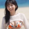 一ノ瀬瑠菜 ビーチで魅せる無邪気な笑顔と抜群なスタイル