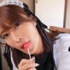 橋本梨菜 メイドさんが太ももをチラリしながらアメ舐め